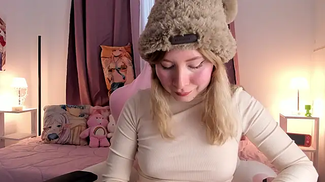 Gin Lilah online show from 07/03/26, 10:05