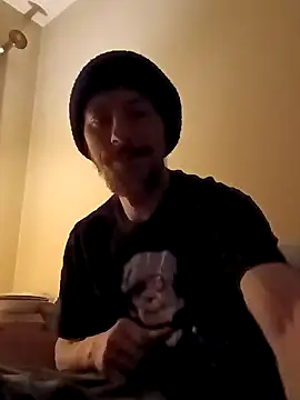 Snapshot of elmerfuddin87 chatting on 01/04/25, 07:55 elmerfuddin87 online show from 01/04/25, 07:55