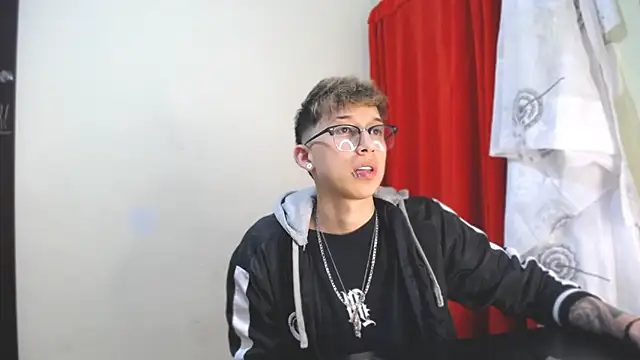  Thomas hot  online show from 01/03/25, 11:55