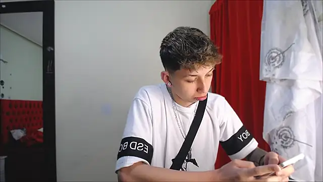  Thomas hot  online show from 01/07/25, 03:35