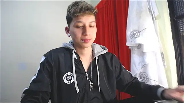  Thomas hot  online show from 01/12/25, 09:51