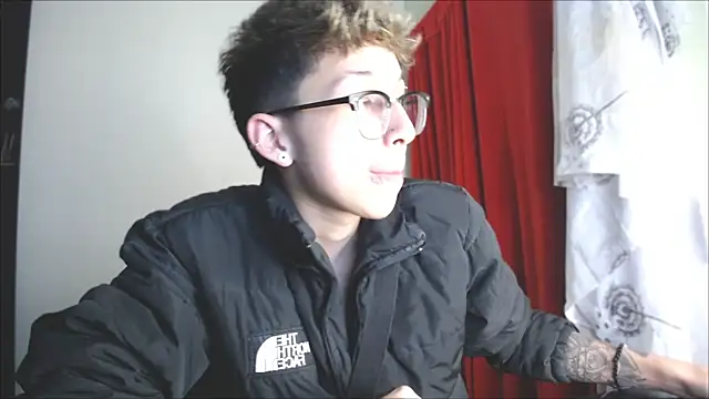  Thomas hot  online show from 01/15/25, 12:04