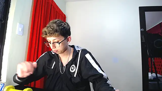  Thomas hot  online show from 01/31/25, 07:08