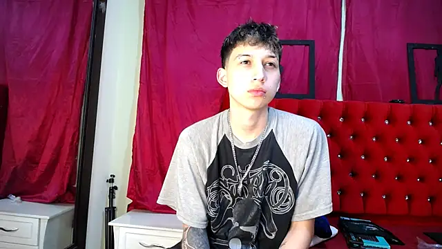  Thomas hot  online show from 03/09/25, 01:48