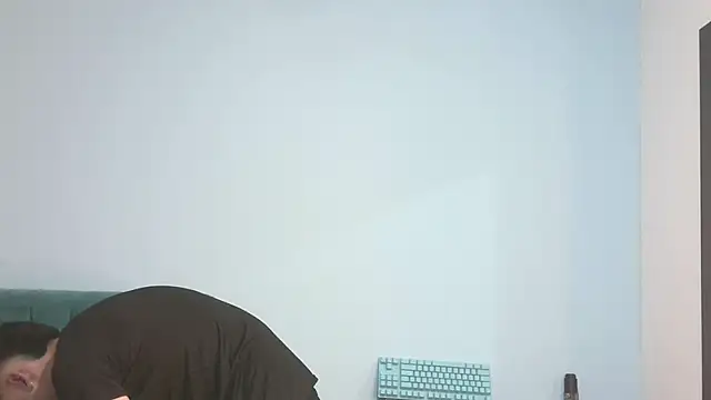  Thomas hot  online show from 05/11/26, 05:13