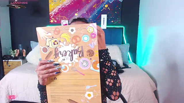 megan collins96 online show from 01/23/25, 08:13