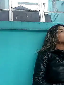 megan collins96 online show from 02/07/25, 07:27