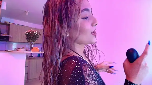 megan collins96 online show from 02/15/26, 08:27