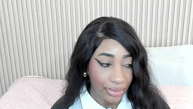 charlottebrowns  online show from 10/03/25, 12:02