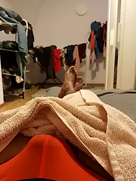 maleesa online show from 10/23/25, 02:49