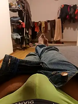 maleesa online show from 11/21/25, 04:27