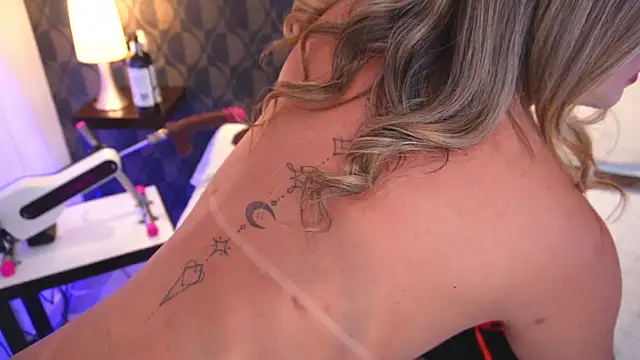 SharomRoss online show from 11/27/25, 04:53