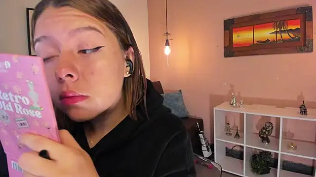 ArianaBaker online show from 03/04/25, 12:33