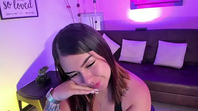 ArianaBaker online show from 10/16/25, 01:01