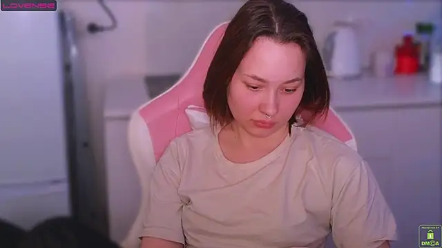 Airyhill online show from 04/21/26, 04:34