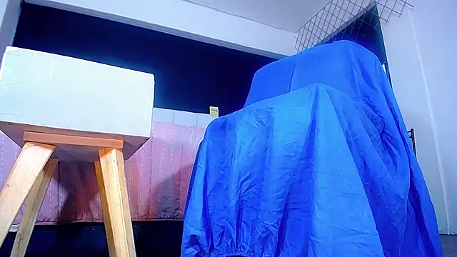 bellatrixx 69 online show from 11/15/25, 11:18