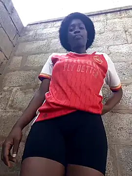 Snapshot of Swirly_blac chatting on 11/19/25, 05:40 Swirly blac online show from 11/19/25, 05:40