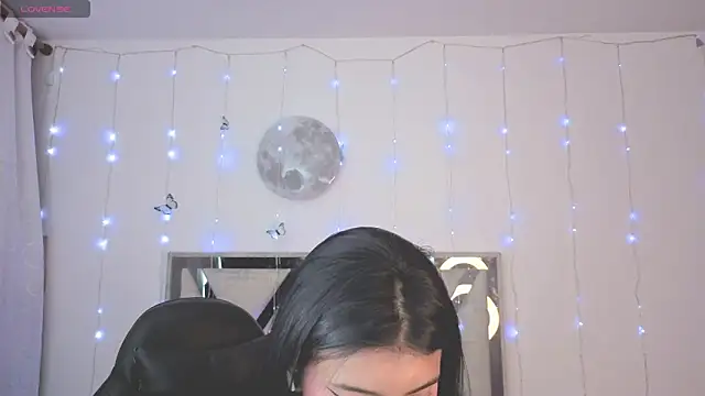 Snapshot of Alfresii_Rivera1 chatting on 11/27/25, 02:13 Alfresii Rivera1 online show from 11/27/25, 02:13