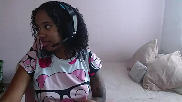 TiffanyRoouse online show from 12/15/24, 08:58