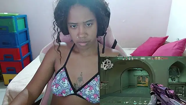 TiffanyRoouse online show from 02/08/25, 12:38