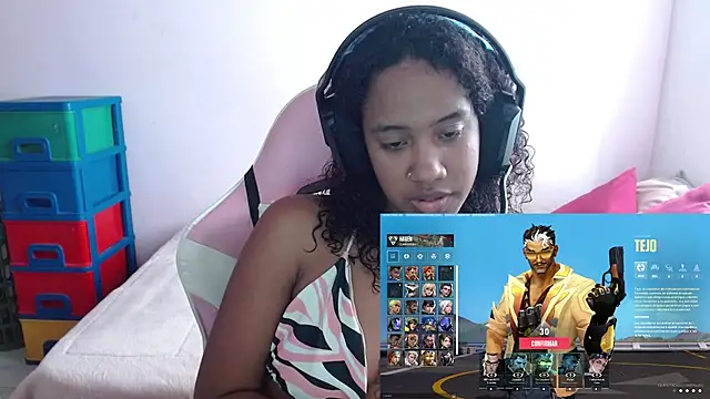 TiffanyRoouse online show from 02/09/25, 07:09