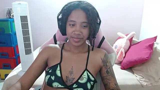 TiffanyRoouse online show from 02/26/25, 03:32