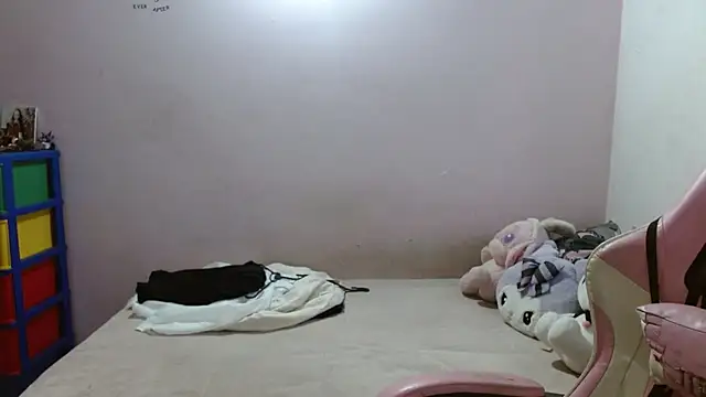 TiffanyRoouse online show from 10/01/25, 11:00