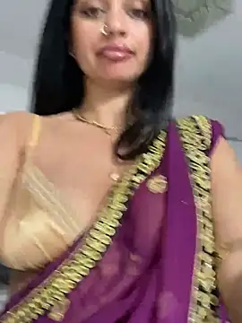 Snapshot of _adelle chatting on 05/09/26, 11:26 adelle online show from 05/09/26, 11:26