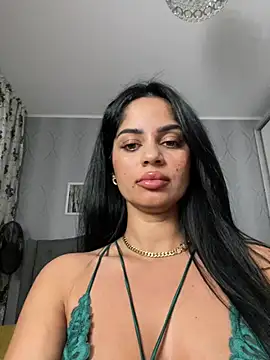 Snapshot of _adelle chatting on 06/12/26, 02:49 adelle online show from 06/12/26, 02:49
