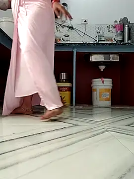 Snapshot of Archna-ji chatting on 09/15/25, 05:18 Archna-ji online show from 09/15/25, 05:18