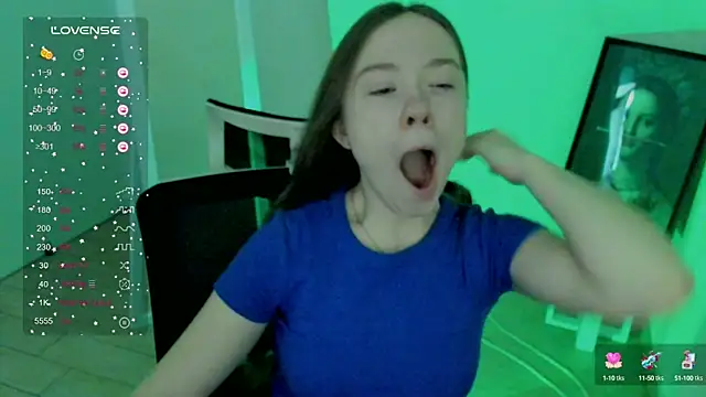 Snapshot of Florence_meow chatting on 12/06/24, 07:32 Florence meow online show from 12/06/24, 07:32