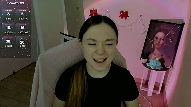 Snapshot of Florence_meow chatting on 02/06/25, 05:09 Florence meow online show from 02/06/25, 05:09