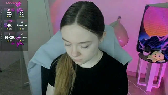 Snapshot of Florence_meow chatting on 02/28/25, 07:48 Florence meow online show from 02/28/25, 07:48