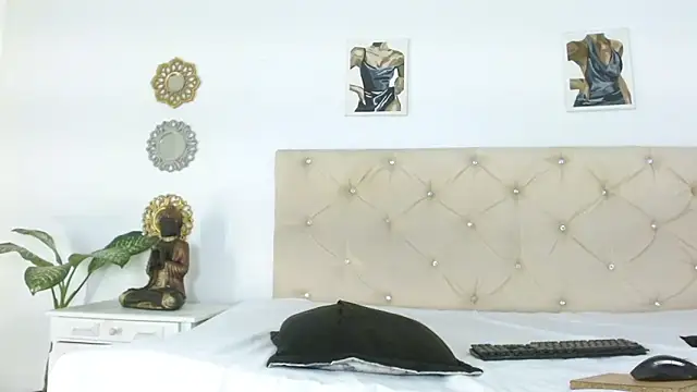 lilit kyteler online show from 02/05/25, 07:53