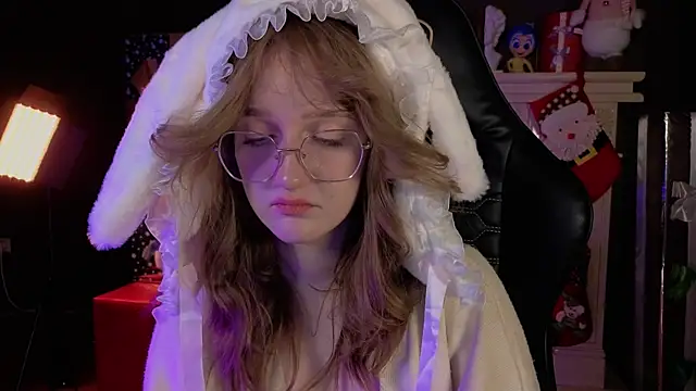 ELLIEJAY online show from 12/20/24, 08:34