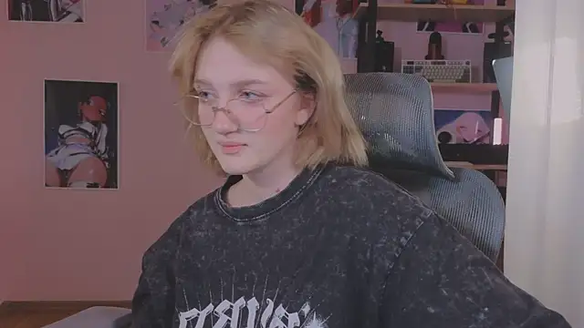 ELLIEJAY online show from 02/15/26, 05:26