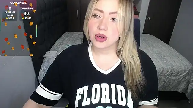 Valentina St online show from 11/26/25, 10:22