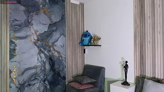 Snapshot of LissaWiild chatting on 09/17/25, 08:21 LissaWiild online show from 09/17/25, 08:21