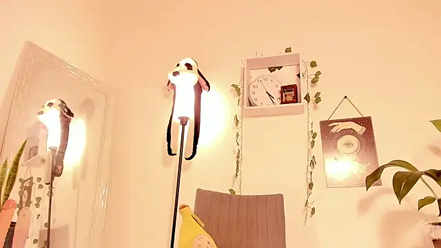 Snapshot of GenesisWhite chatting on 01/26/25, 09:29 GenesisWhite online show from 01/26/25, 09:29