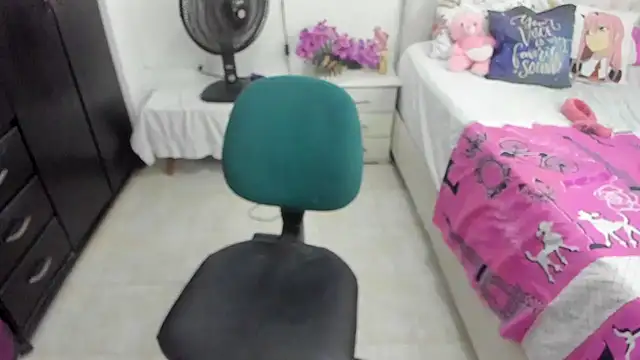 Ammy Queen online show from 02/01/25, 01:44