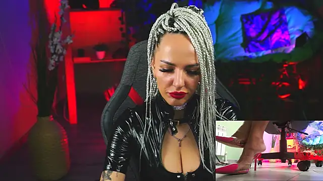 MonicaMaxwel online show from 02/10/25, 03:10