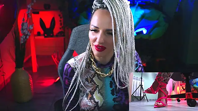 MonicaMaxwel online show from 02/22/25, 11:57