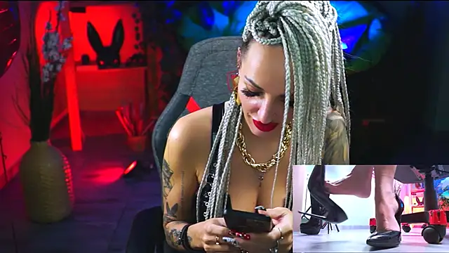 MonicaMaxwel online show from 02/22/25, 06:08