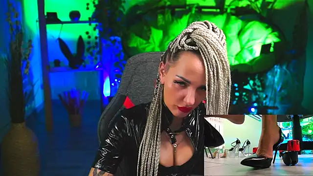 MonicaMaxwel online show from 03/01/25, 06:11