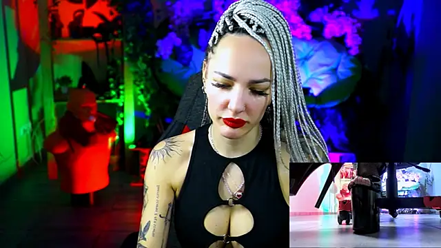 MonicaMaxwel online show from 01/11/26, 11:15