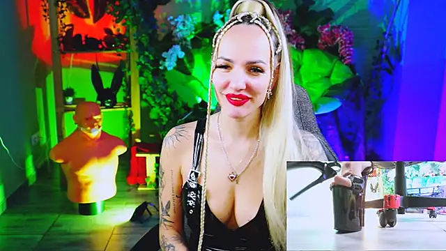 MonicaMaxwel online show from 02/13/26, 10:55