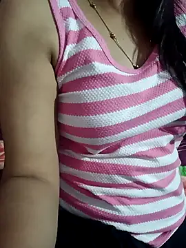 Snapshot of Ankita202 chatting on 12/22/25, 05:43 Ankita202 online show from 12/22/25, 05:43