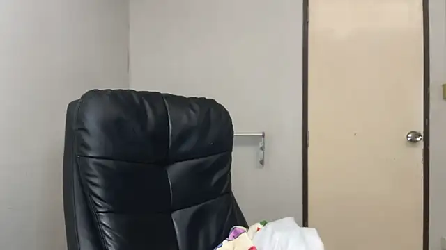 SassyJessi online show from 11/21/25, 04:11