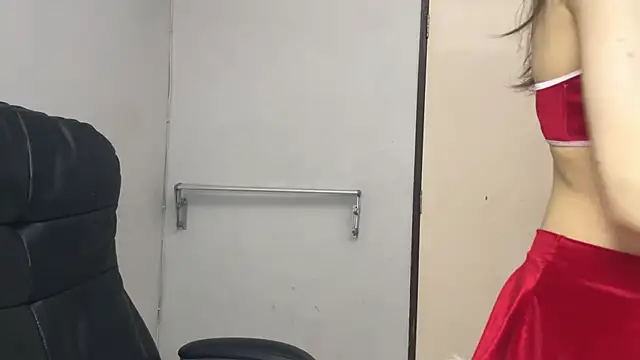 SassyJessi online show from 12/22/25, 04:09