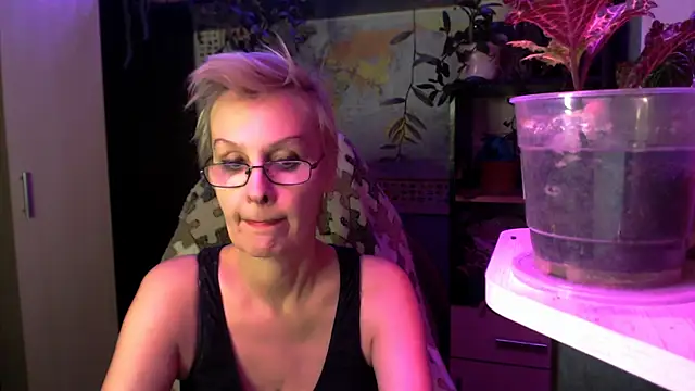 HelgaHimmell online show from 04/09/26, 09:31